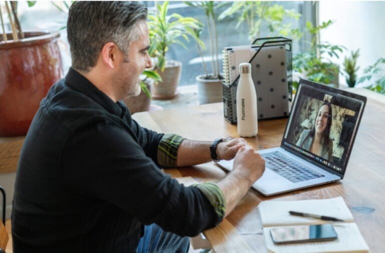 Everything You Need to Know About a Business Coach Online Before Hiring