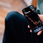 10 Tips for Choosing the Right Online Share Trading App in India